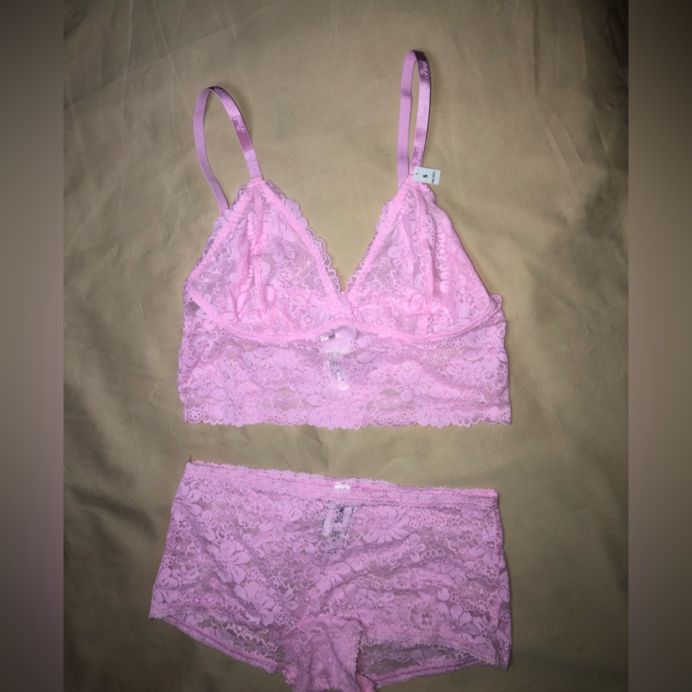 BNWT PINK pink lace bralette S and panty XS